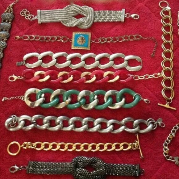 Vintage Lot of 14 Assorted Chain, Link, Beaded Bracelets - Picture 1 of 10